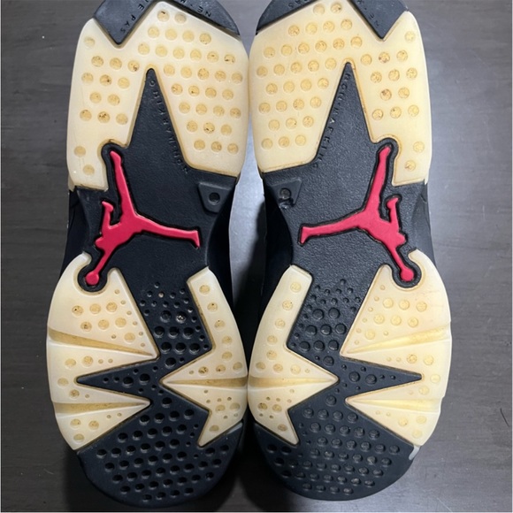 JORDAN BUNDLE STEAL DEAL ‼️ - Picture 4 of 9